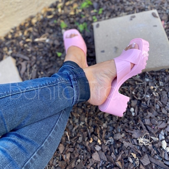 Light Pink Chunky Heel PVC Jelly Sandals - Picture 4 of 8